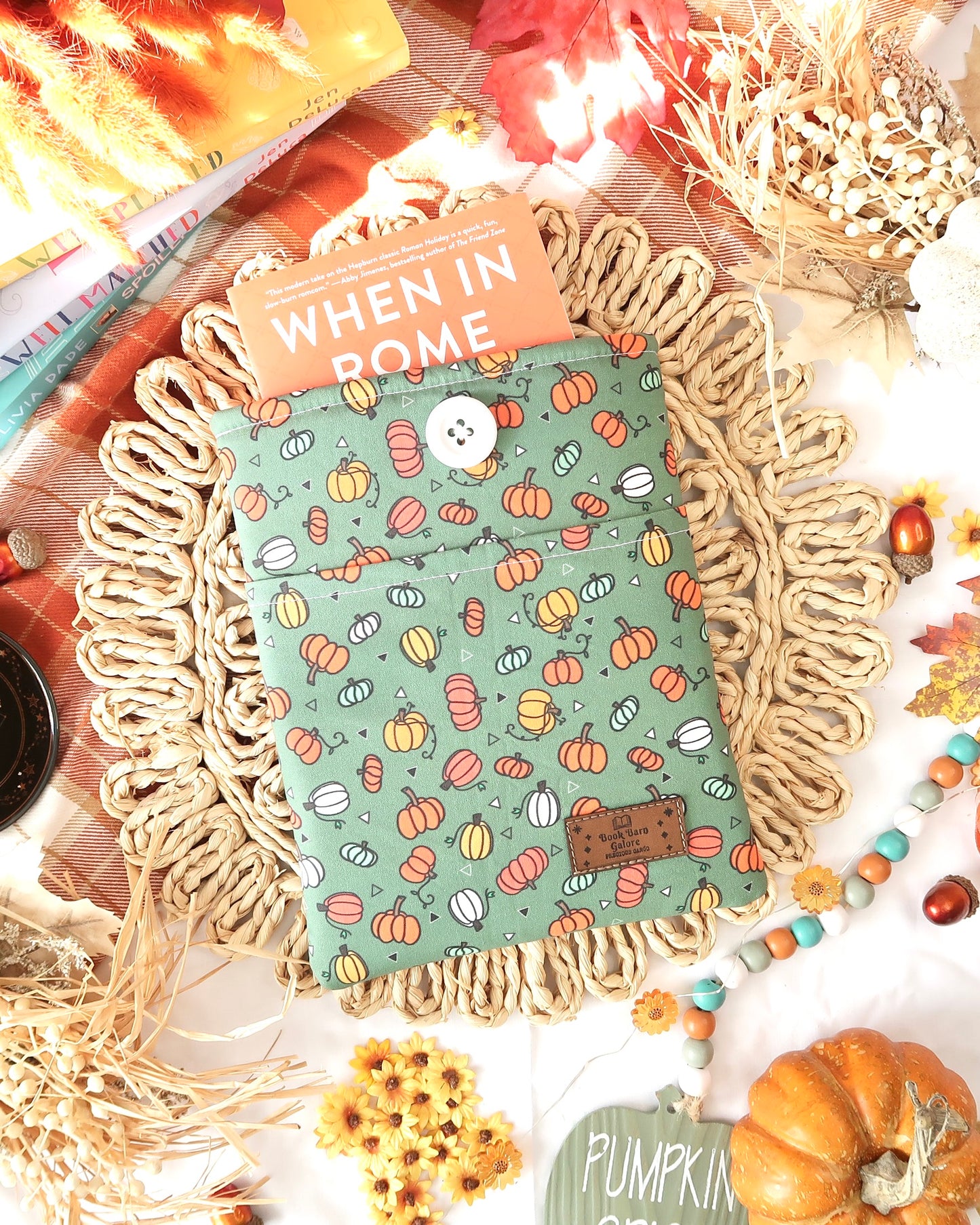 Evergreen Pumpkin Book Sleeve