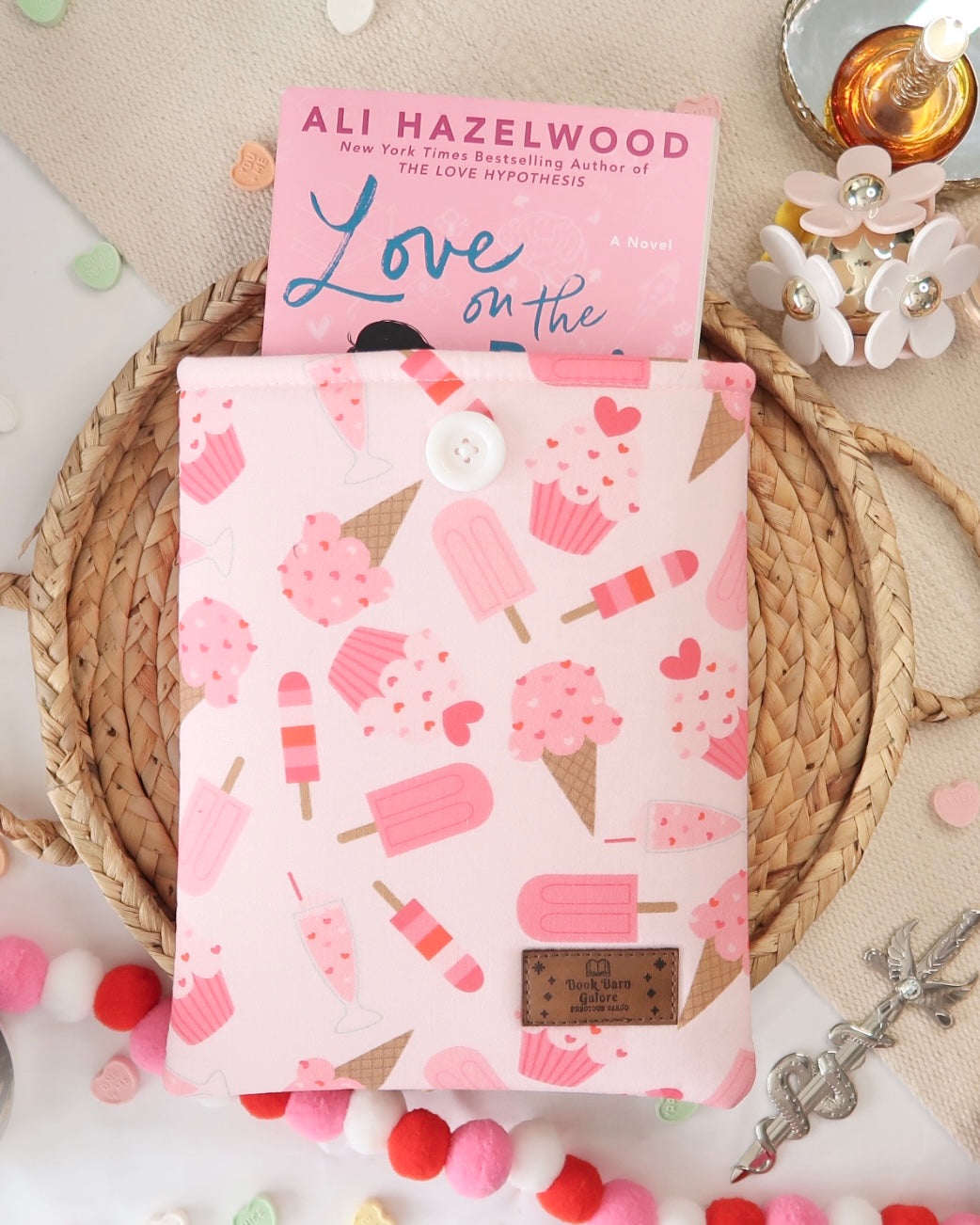 Sweetheart Pops Book Sleeve