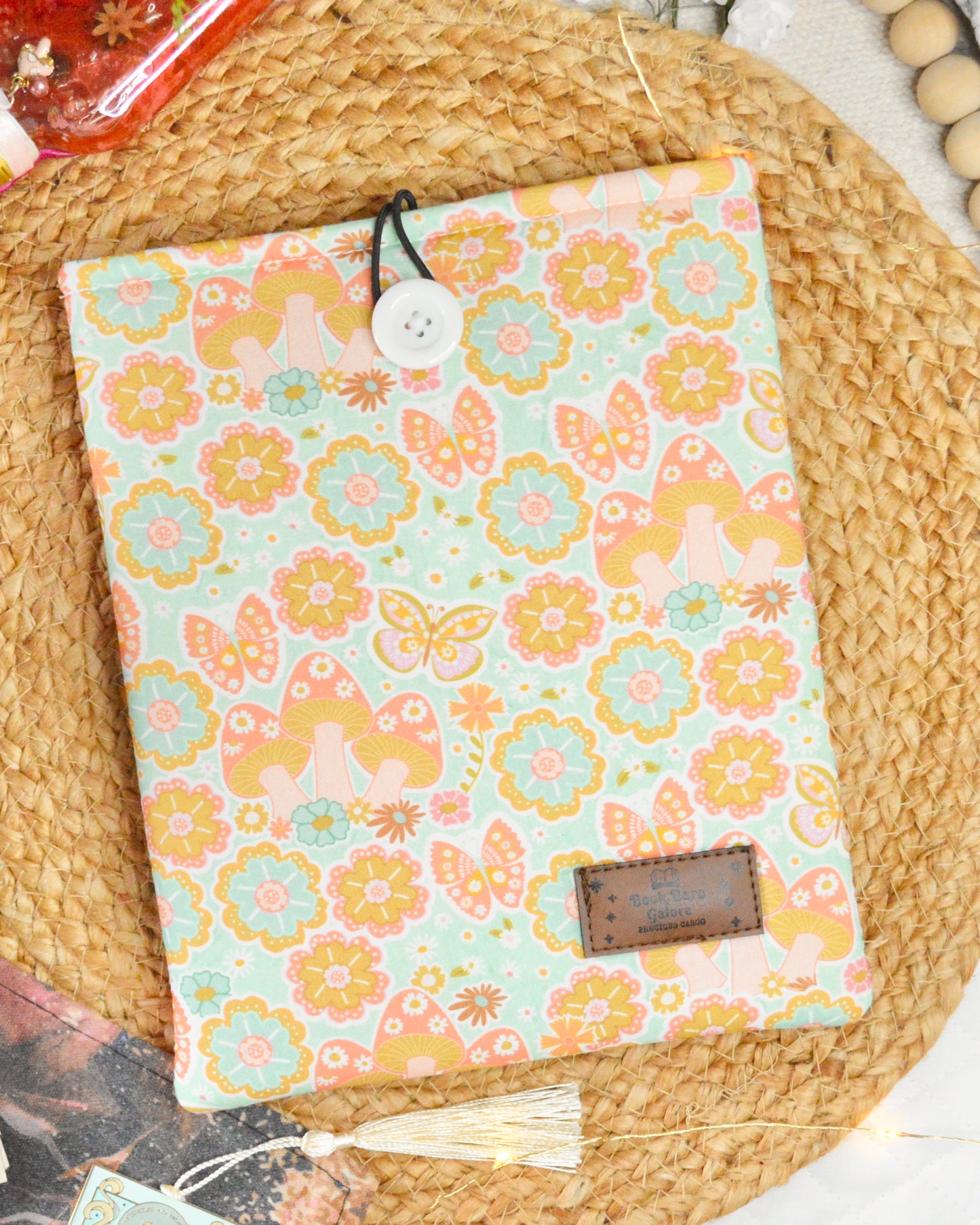 Floral Groove Book Sleeve