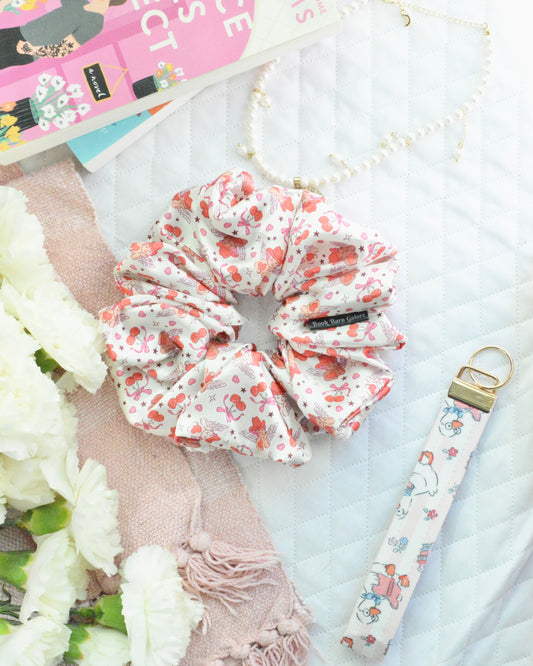 Cupids Bow Scrunchie