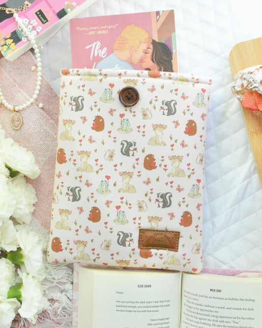 Folk Readers Book Sleeve