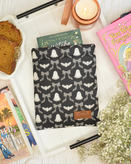 Ghosties & Ribbons Book Sleeve