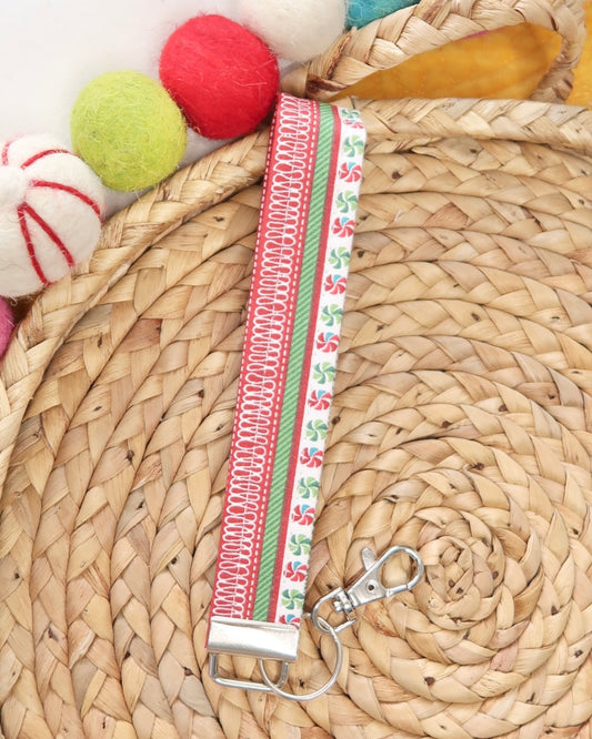 Christmas Cheer Wristlet