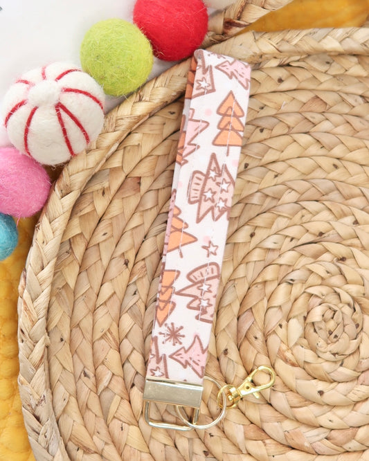 Feliz Tree Wristlet